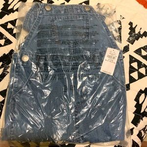 Toddler girls  Old Navy overalls with hearts